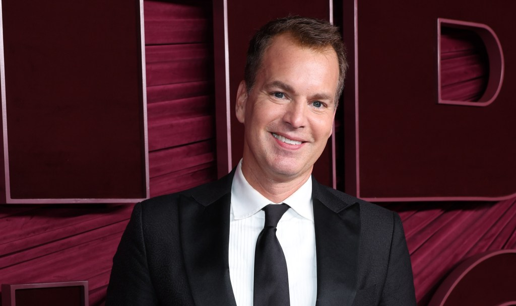 Casey Bloys discusses 'The Pitt's Emmy win, 'White Lotus' S4 location, and updates on 'HoD' & 'Rehearsal.'