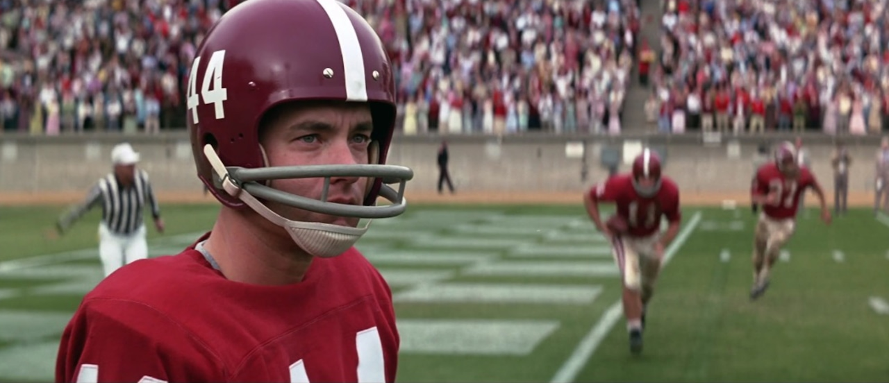 ‘Forrest Gump’ star departs U.S., calls it a “s--- show.”