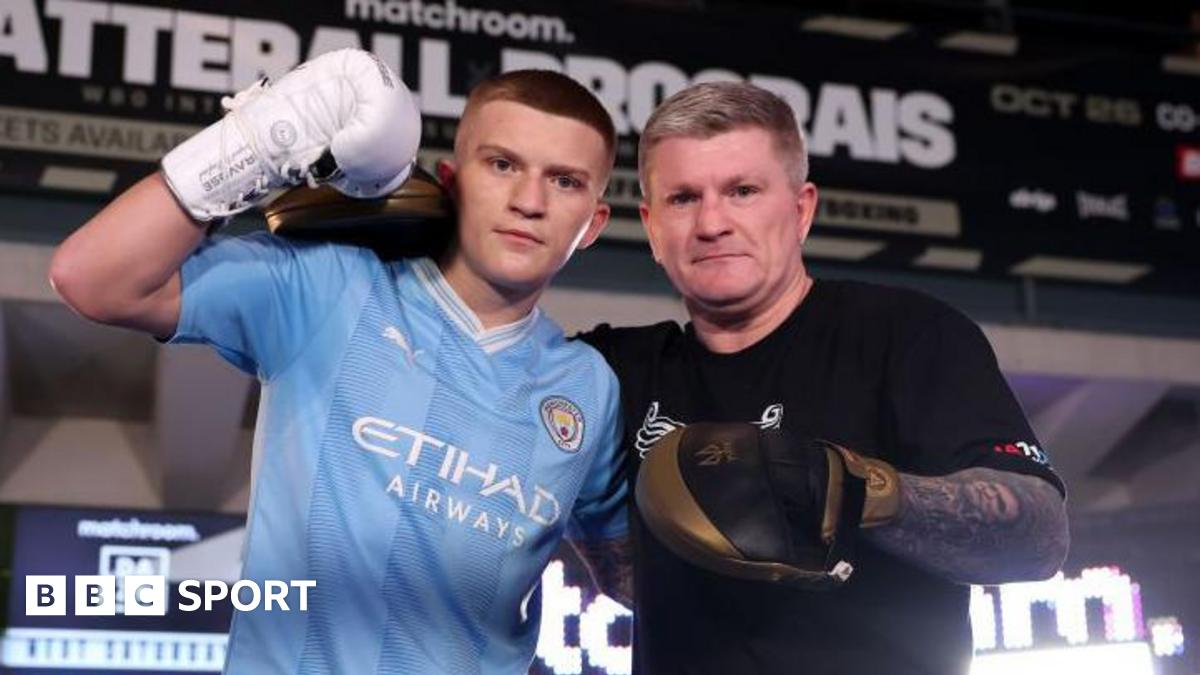 "Heartbroken isn't the word" - Hatton's son pays heartfelt tribute
