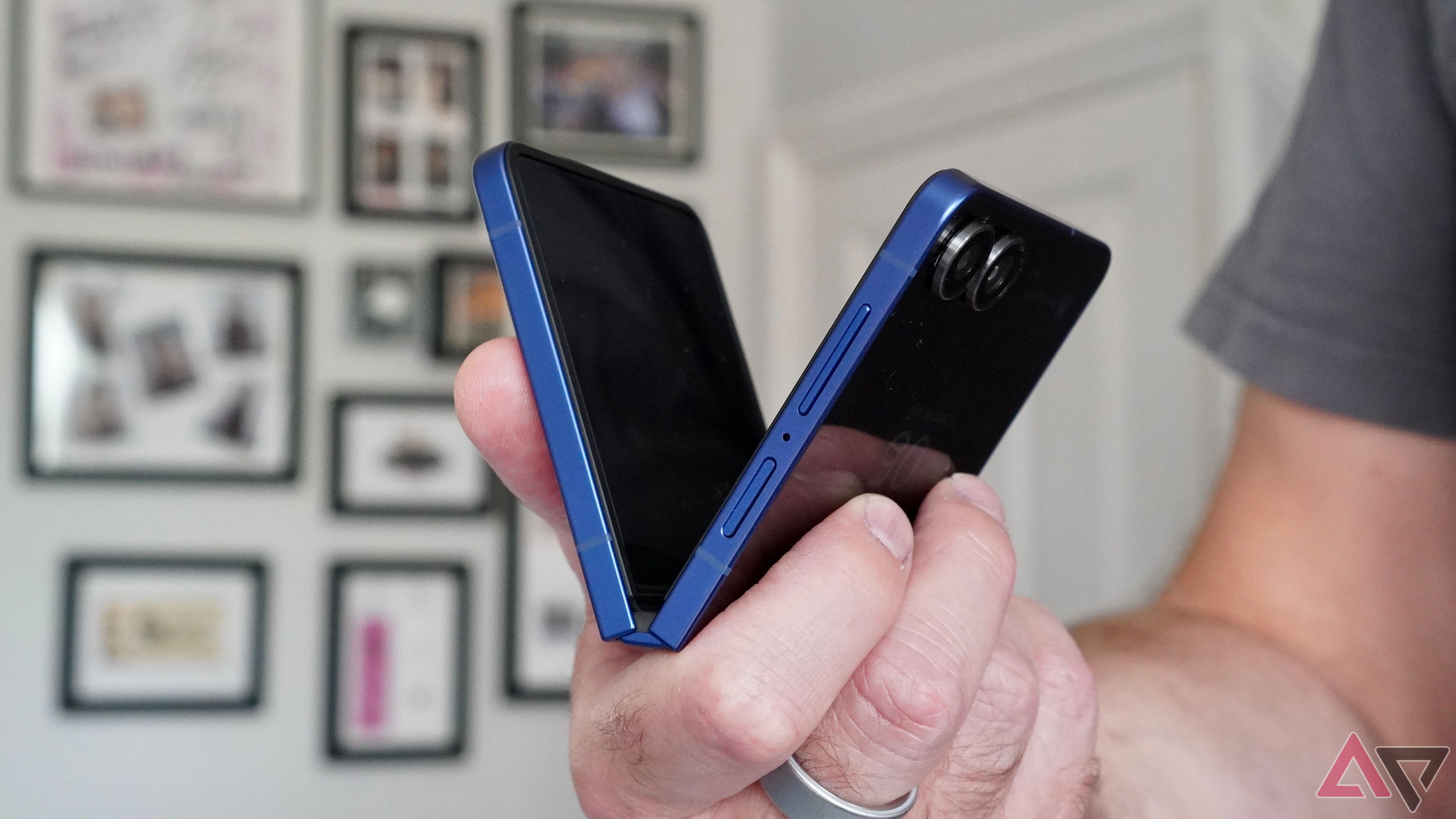 My weekend with the Samsung Galaxy Z Flip 7: a stylish, fierce companion that surprised me!