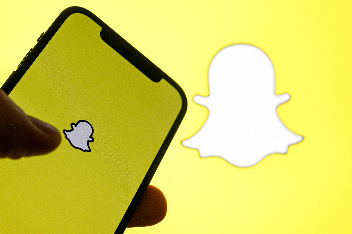 Snap OS 2.0 launches with a native browser, WebXR support, and exciting new features!