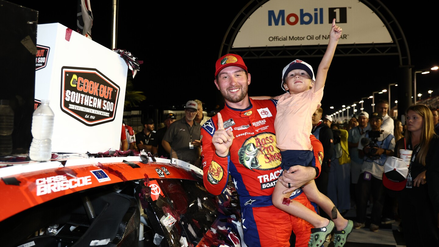 Southern 500 recap: Top contenders shine, while others face tough challenges in playoff debut